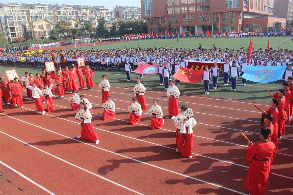 學生方陣0.JPG